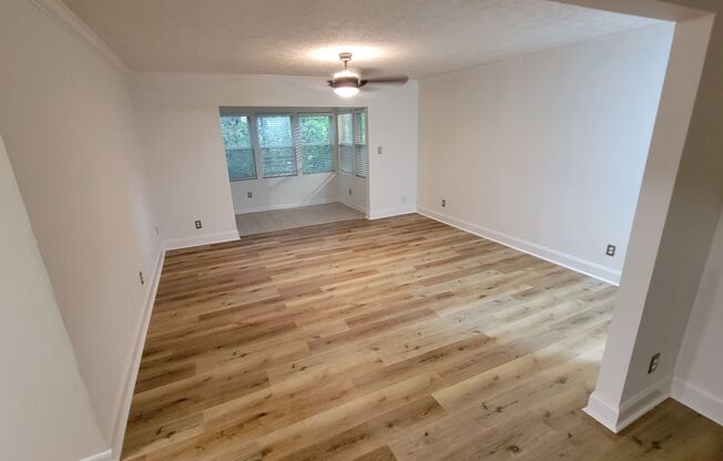 Renovated Condo Available in Sandy Springs!