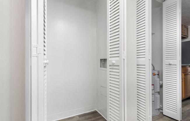 2 beds, 2 baths, $895, Unit 309