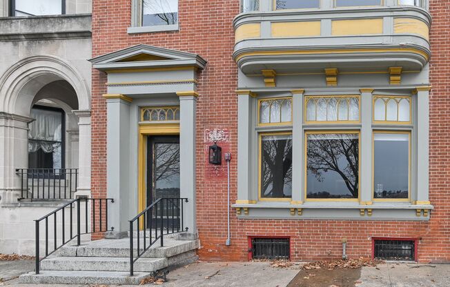 Bishops Court - 321 N Front St