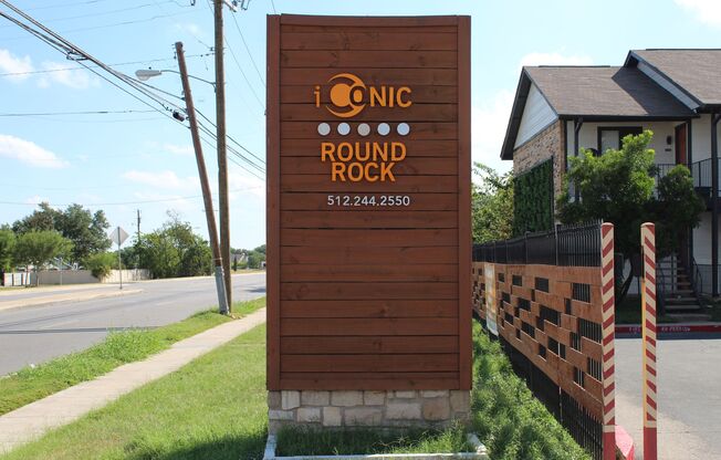 IConic Round Rock