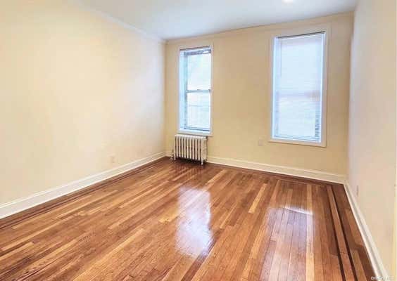 1 bed, 1 bath, 700 sqft, $2,300, Unit 5D