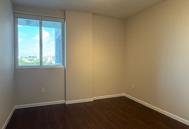 3 beds, 3 baths, $6,200, Unit Unit #802