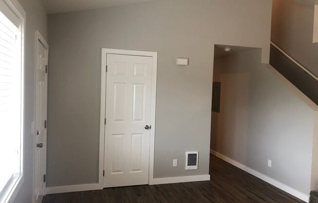 3 beds, 1 bath, $1,995