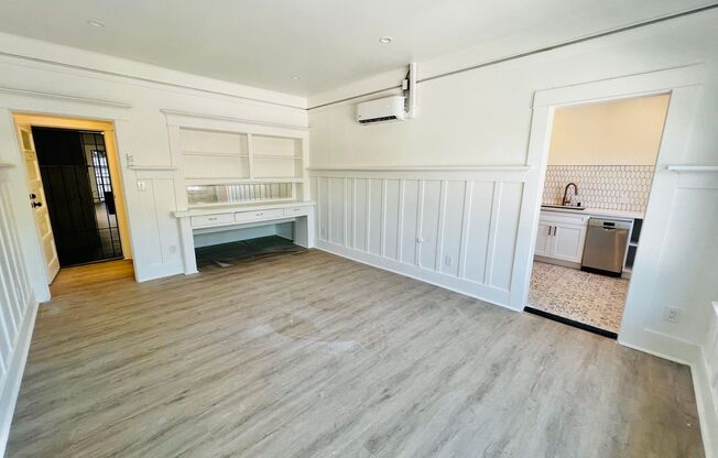 Studio, 1 bath, $1,995, Unit 1614 W Sunset Blvd #4