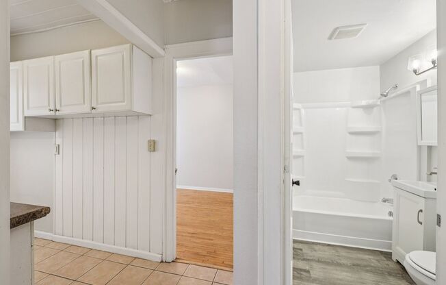 2 beds, 1 bath, 720 sqft, $1,395, Unit 102