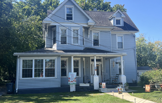 206 CEDARCROFT AVE