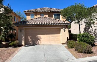 Beautiful 3 beds and 3 baths in Summerlin