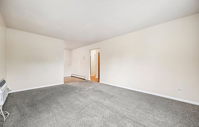 1 bed, 1 bath, 640 sqft, $1,100, Unit 208