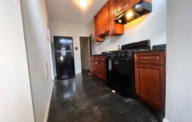 3 beds, 1 bath, $1,495