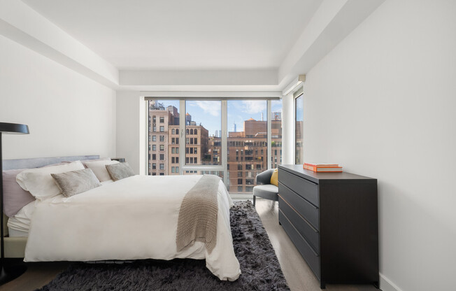 14 W 14 ST