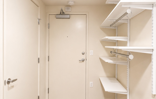 Studio, 1 bath, 178 sqft, $999, Unit 328