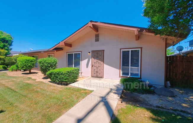 6238 N FRESNO ST