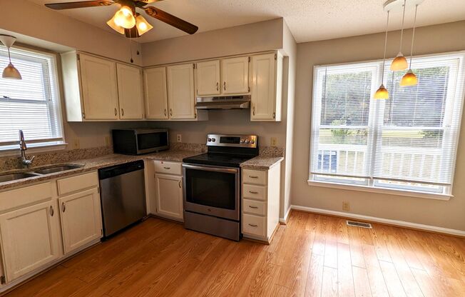 4940 Harbour Towne