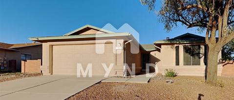 8690 N MOISON DR