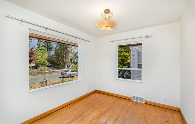 723 N 81 ST