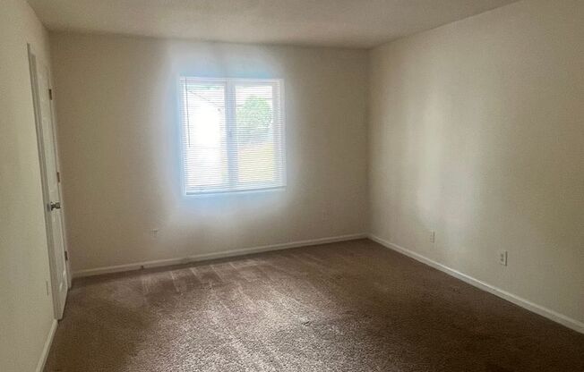 1 Bedroom Condo on the 2nd floor for $1100.00