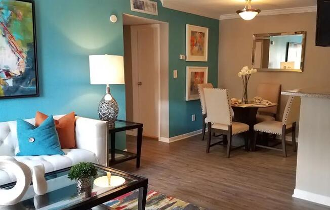 1 bed, 1 bath, 659 sqft, $879