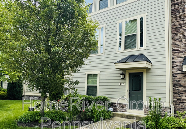 426 FAIRMONT DR