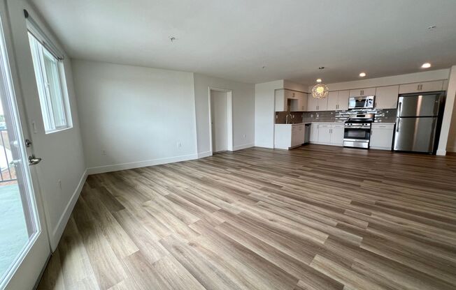 5210 OLYMPIC BLVD