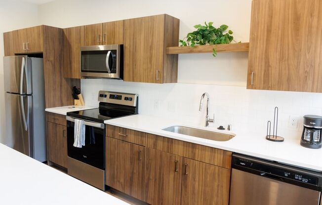 1 bed, 1 bath, 704 sqft, $1,315, Unit 104