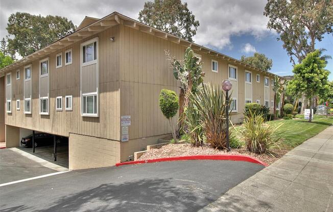 Exterior Landscape at Balboa Apartments, Sunnyvale, 94086