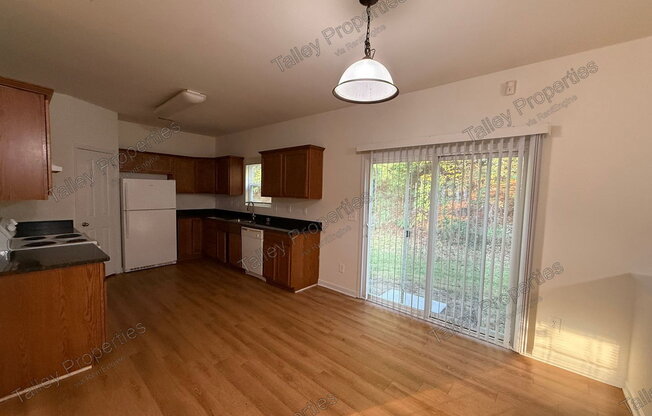 6734 CHIEFTAIN DR