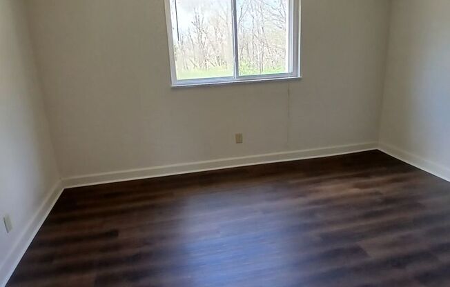1 bed, 1 bath, 600 sqft, $850, Unit 62-05