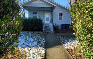 114 N Jackson Ave