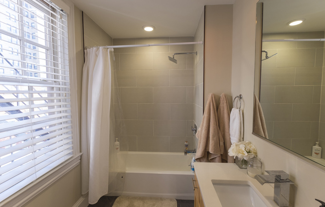 Spruce Street 1602