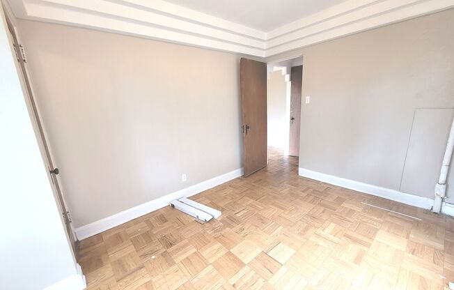 1 bed, 1 bath, $1,145, Unit 409