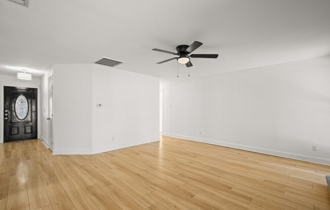 1512 W MESA PARK DR
