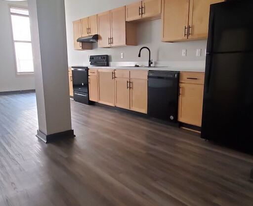 1 bed, 1 bath, 620 sqft, $1,190, Unit 905