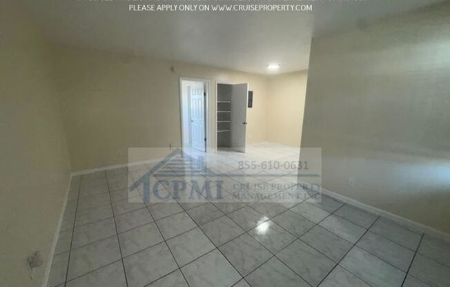 1 bed, 1 bath, 642 sqft, $1,595, Unit 26