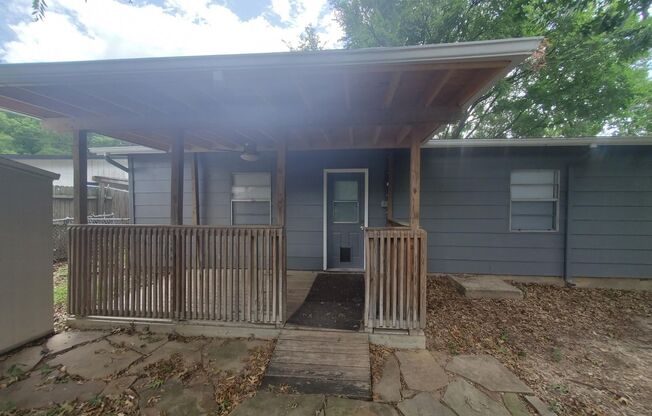 3 beds, 1 bath, $1,625