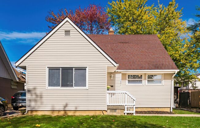 Updated 4 Bedroom, 2 Full Bath Cape Cod!!