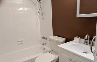 1 bed, 1 bath, 661 sqft, $2,100, Unit 28