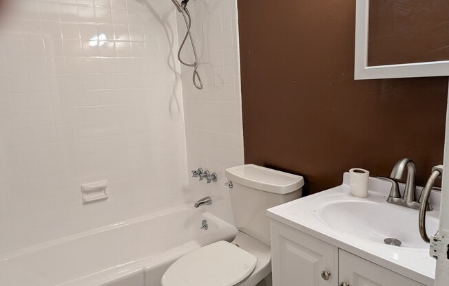 1 bed, 1 bath, 661 sqft, $2,100, Unit 28