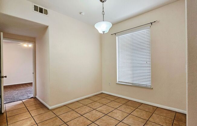 2 Beds and 2 full Bathrooms Condo for Rent