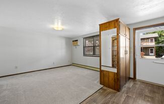 2 beds, 1 bath, $1,025, Unit #2