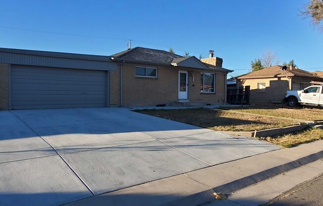 4 Bedroom newly renovated home in Denver