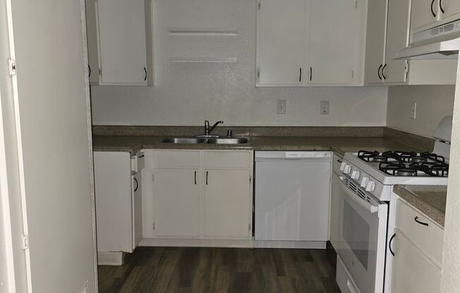 1 bed, 1 bath, $1,695, Unit Apt. 111