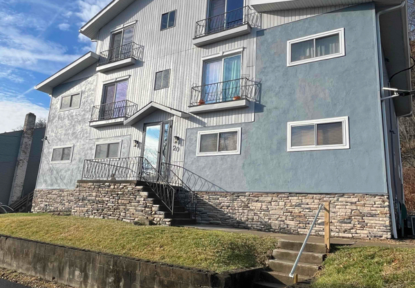 20 RIV RD