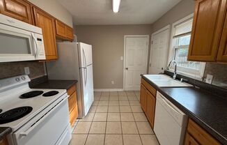 3 beds, 1.5 baths, $1,100, Unit A