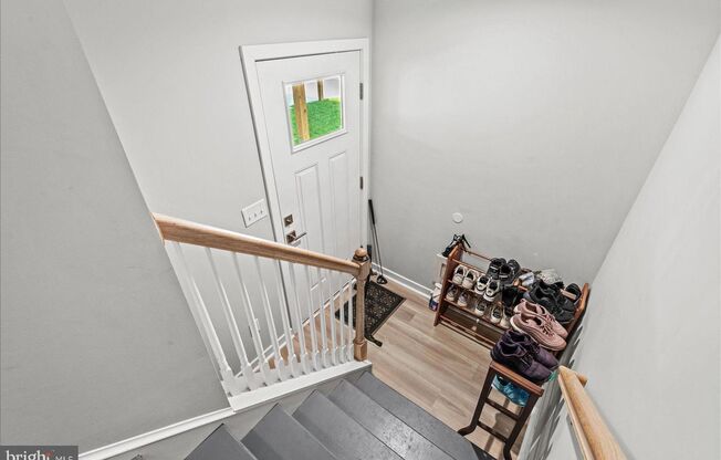 Newly Built Modern Home for Rent in Charming Colonial Beach – with Pool Access Included!