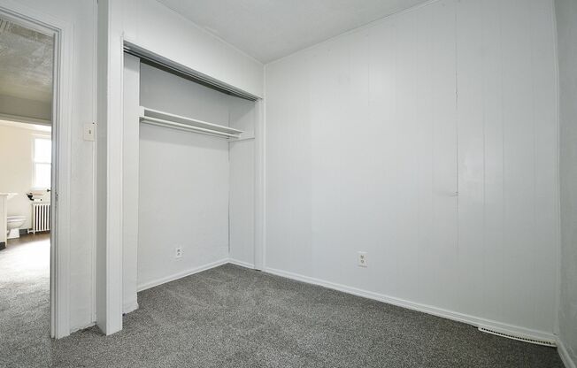 2 beds, 1 bath, 750 sqft, $1,000, Unit 2939 Freeland Street