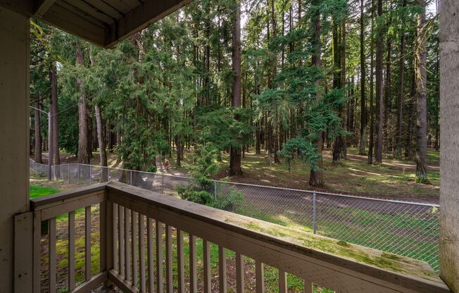 2 beds, 1 bath, 776 sqft, $1,450