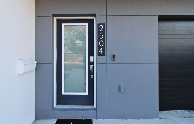 Luxury Fully Furnished Smart Home in Downtown Tampa