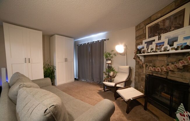 2 beds, 2 baths, $1,925, Unit # 104