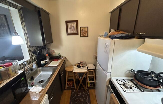 1 bed, 1 bath, $995, Unit 322
