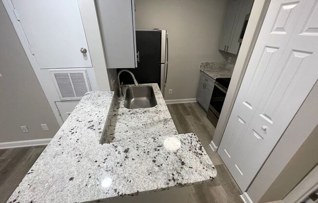 1 bed, 1 bath, 670 sqft, $1,295, Unit 415-1B